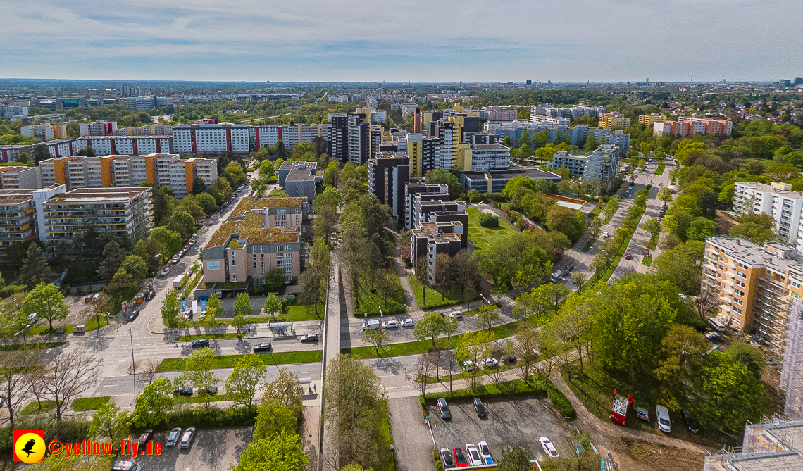 04.05.2023 - Luftbilder vom Marx-Zentrum uns seiner Umgebung in Neuperlach